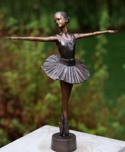 Pirouette Ballet Dancer Bronze Ballerina Sculpture 32cm FIBA 24 1 | Avant Garden Bronzes