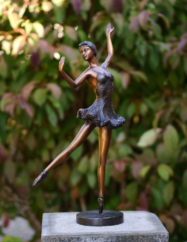 FIBA 25 Fine Cast Solid Bronze Sculpture Ballerina 51x12x28cm | Avant Garden