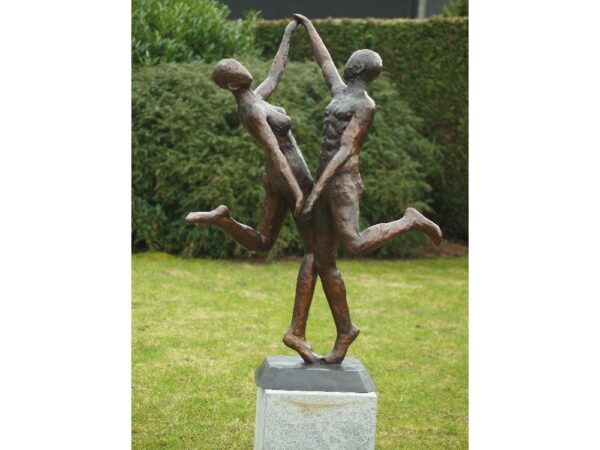 Exclusive Garden Party Me & You Modern Art Bronze Sculpture MO 43 1 | Avant Garden Bronzes