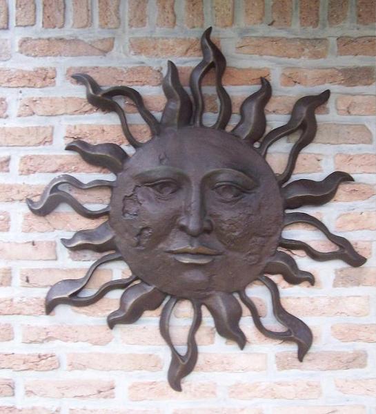 Sun Face Wall Art Solid Bronze Hanging Sculpture 75cm Dia FIME 35 1 | Avant Garden Bronzes