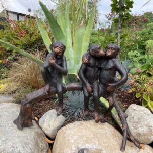 WI 60 Bronze Sculpture Chimpanzees 45cm 4 | Avant Garden Bronzes