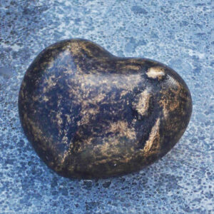 MESU 22 Urn Cremation Mini Memorial Solid Bronze Sculpture Heart 1 | Avant Garden