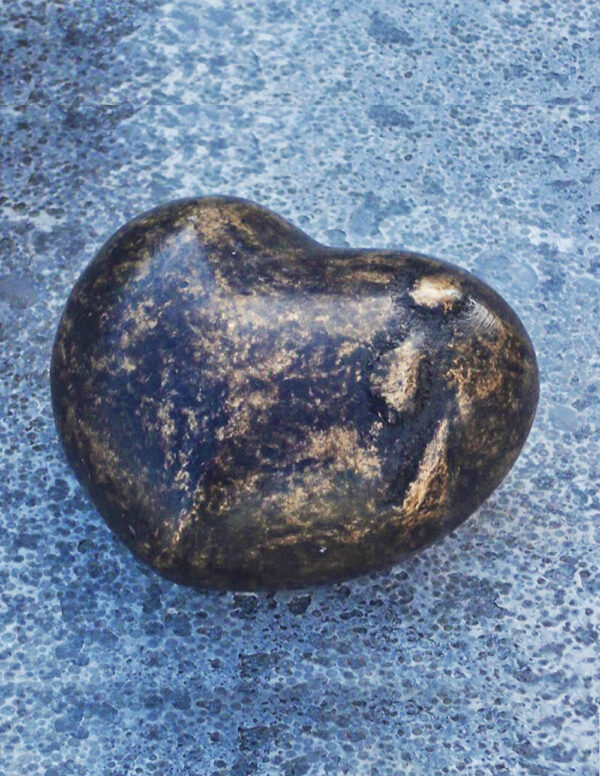MESU 22 Urn Cremation Mini Memorial Solid Bronze Sculpture Heart 1 | Avant Garden