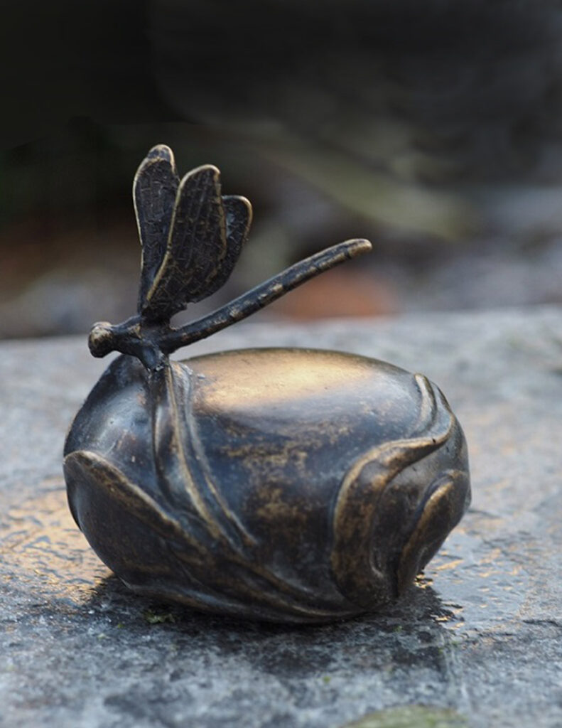 Cremation Urn Memorial Dragonfly Ashes Avant Garden Bronzes