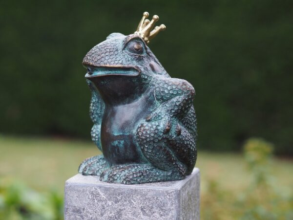 Solid Bronze Frog Prince Fountain Sculpture 1 | Avant Garden