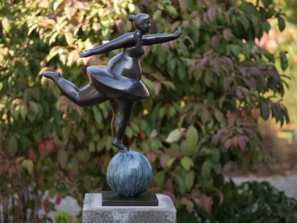 FIBA 33 Ballerina On Finial Ball Dancer Bronze Sculpture 1 | Avant Garden