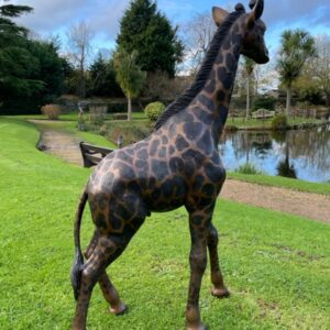 Giraffe Baby Bronze Sculpture Lifestyle 5 | Avant Garden Bronzes