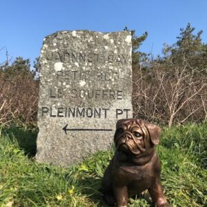 Pug Dog Sitting Bronze Family Pet Sculpture DO 12 2 | Avant Garden Bronzes