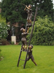 3 Boys On Ladder Fountain Bronze Water Feature Sculpture FIBO 22 1 | Avant Garden Bronzes