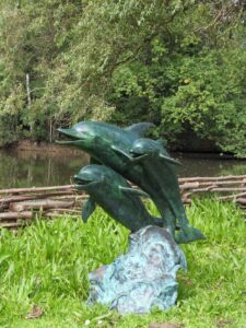 Bronze Dolphin Trio Fountain Fish Sculpture Water Feature FO 10 1 | Avant Garden Bronzes