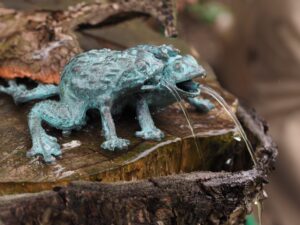 Frog Pair Solid Bronze Fountain Sculpture Water Feature FO 79 1 | Avant Garden Bronzes