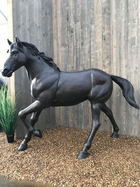 HO 13 Black Beauty Solid Bronze Sculpture 1 | Avant Garden
