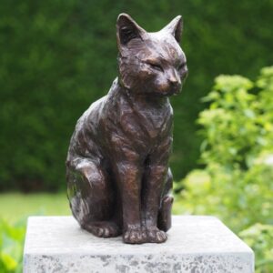 House Cat Sitting Bronze Sculpture CA 18 1 | Avant Garden Bronzes