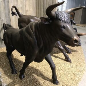 Solid Bronze Bull Sculpture 150cm 4 | Avant Garden