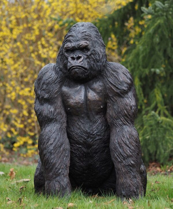 WI 17 Solid Bronze Gorilla Sculpture King Kong 121cm high 1 | Avant Garden