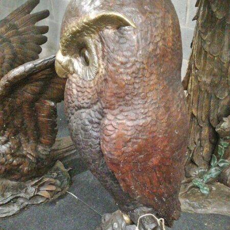 Bronze Bird Owl 114cm Perched on Log Sculpture BI 12 11 | Avant Garden Bronzes