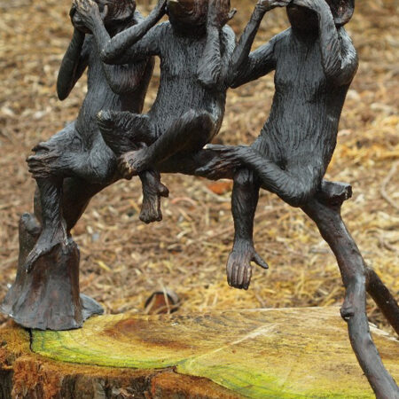 WI 60 Bronze Sculpture Chimpanzees 45cm 1 | Avant Garden Bronzes