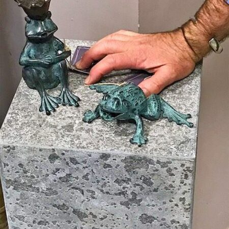Bronze Frog Spitting Fountain Sculpture Water Feature FO 25 2 | Avant Garden Bronzes