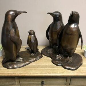 BI 73 Solid Bronze Penguin & Chick Sculpture Left 1 | Avant Garden Bronzes