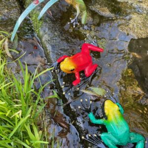 Bronze Frog & Ladybird Sculpture On Glazed Branch MI 40 - Image 2