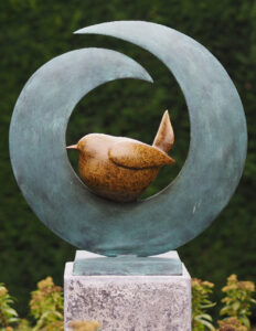 BI 81 Solid Bronze Modern Bird Sculpture 51x21x50cm 1 | Avant Garden Bronzes