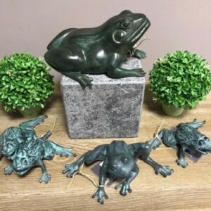 Frog Fountain Water Feature Mixture 3 | Avant Garden Bronzes