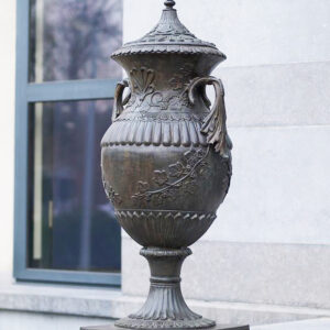 FIWO 67 Vase Esprit Solid Bronze Urn Sculpture 1 | Avant Garden Bronzes