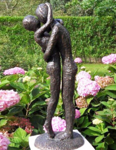 Young Lovers In Love Bronze Sculpture Ideal Romantic Gift MO 21 1 | Avant Garden Bronzes