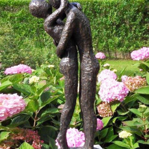 MO 21 Solid Bronze Modern Young Lovers Sculpture 1 | Avant Garden Bronzes