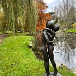 MO 21 Solid Bronze Modern Young Lovers Sculpture 3 | Avant Garden Bronzes