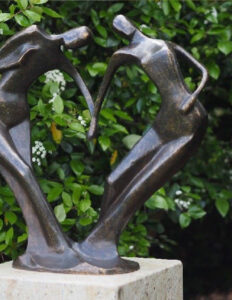 Modern Forever Lovers 61cm Bronze Sculpture Ideal Anniversary Gift MO 7 1 | Avant Garden Bronzes