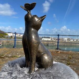 bronze cat statue with butterfly on nose ornament cat sculpture for garden or home display with butterfly detail