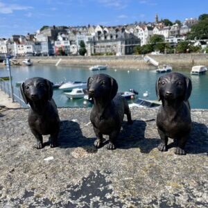 Dachshund Puppy Sausage Dog Bronze Sculpture 12 | Avant Garden Bronzes