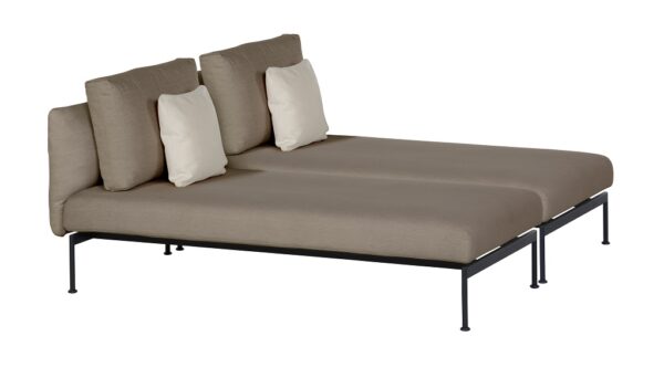 Layout Double Lounger Deep Seating Lounge Carbon Beige by Barlow Tyrie (1) | Avant Garden