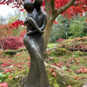 MO 19 Modern Lovers Bronze Sculpture 1 | Avant Garden Bronzes