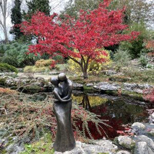 Young Lovers In Love Bronze Sculpture Ideal Romantic Gift MO 21 9 | Avant Garden Bronzes