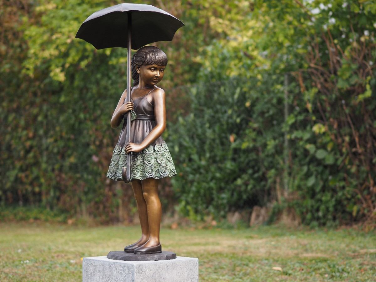 April Showers Fountain Water Feature Bronze Sculpture 1 | Avant Garden Bronzes