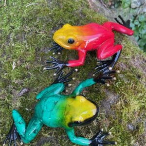 Bronze Sculptures Red and Green Rainforest Frogs 6 | Avant Garden Bronzes