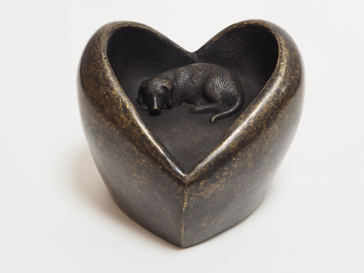 Love My Dog Heart Cremation Urn Ashes Keepsake Bronze Sculpture MESU 66 1 | Avant Garden Bronzes