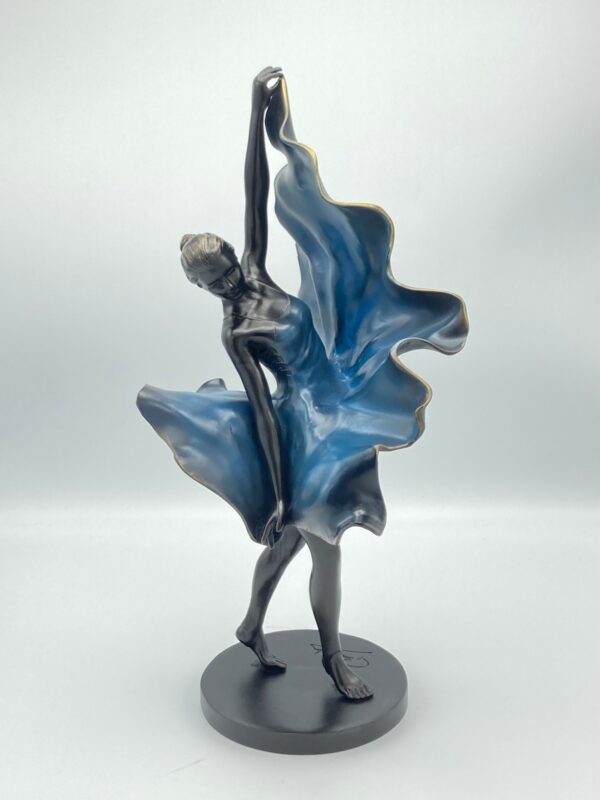 Sheer Beauty Ballet Dancer Bronze Ballerina Sculpture FIBA 36 1 | Avant Garden Bronzes