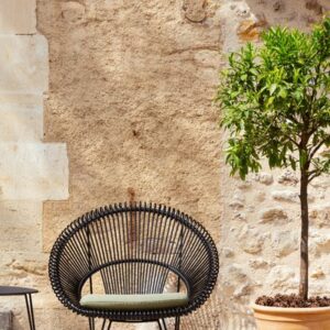 Roy Cocoon Black Lounge Chair Outdoor Garden Furniture by Vincent Sheppard 4 | Avant Garden Bronzes