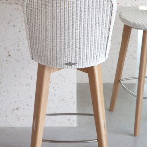 Lily Pure White Counter Stool Oak Base Lloyd Loom by Vincent Sheppard 3 | Avant Garden Bronzes