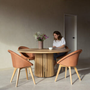 Maru 130cm Round Oak Dining Table Handcrafted Interior Furniture by Vincent Sheppard 2 | Avant Garden Bronzes