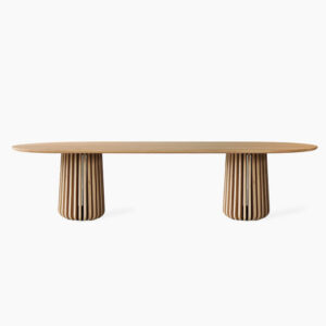 Maru 280 Oval Oak Dining Table Handcrafted Interior Furniture by Vincent Sheppard 1 | Avant Garden Bronzes