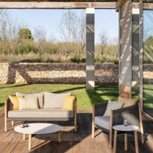 Lento Lounge Sofa 2.5S Deep Seating Outdoor Garden Furniture by Vincent Sheppard 3 | Avant Garden Bronzes