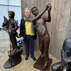 Professional Golfer Teeing Off On Golf Course Bronze Sculpture FIME 38 - Image 2
