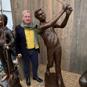 Professional Golfer Teeing Off On Golf Course Bronze Sculpture FIME 38 - Image 3