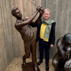 Professional Golfer Teeing Off On Golf Course Bronze Sculpture FIME 38 - Image 5
