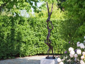 The Amazing Acrobats Performing Acrobatics Modern Bronze Sculpture MO 68 1 | Avant Garden Bronzes