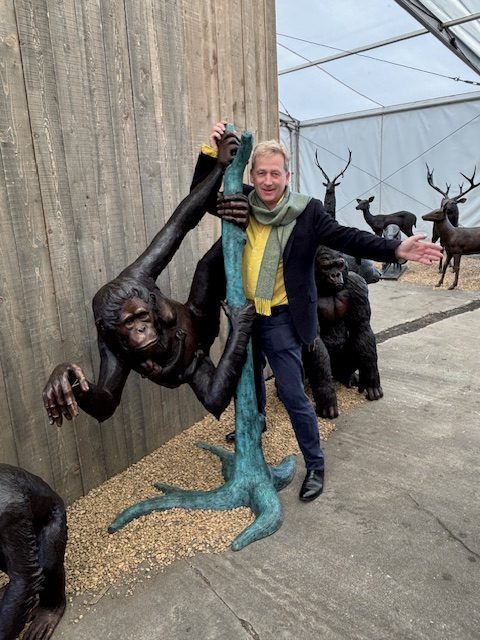 Orangutan Mother And Baby Bronze Jungle Great Ape Garden Sculpture WI 96 | Avant Garden Bronzes